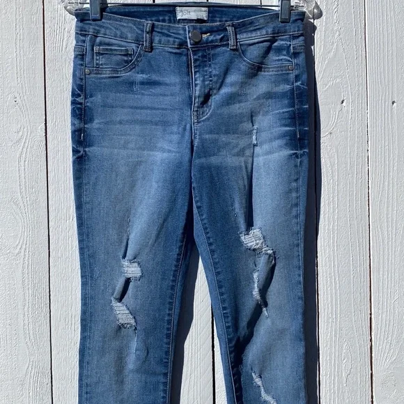 Jolt Jeans - Picture 2 of 5